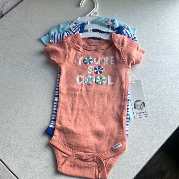 Gerber Bodysuits Orange and Blue Soft Cotton new - Picture 1 of 5
